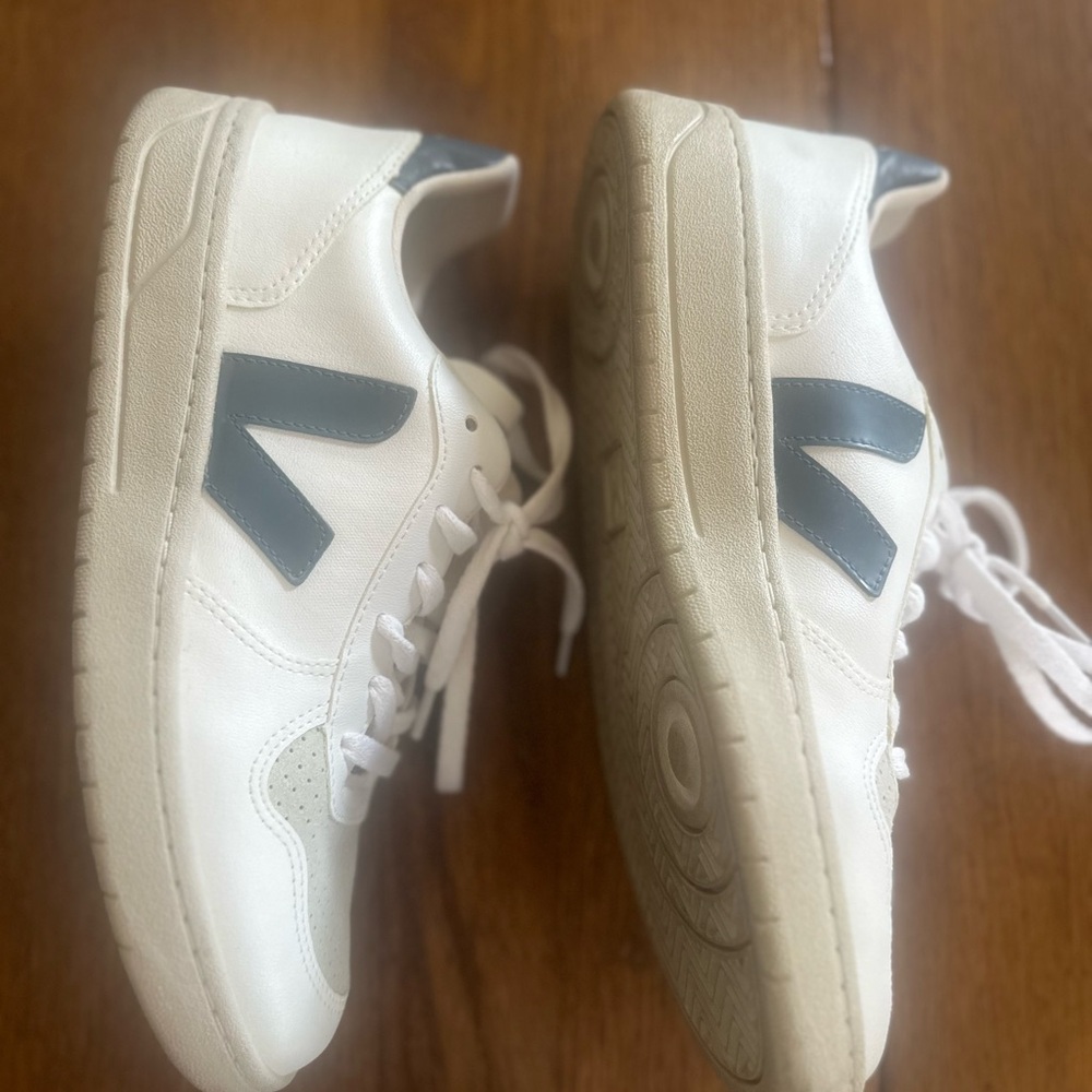 Veja Sneakers